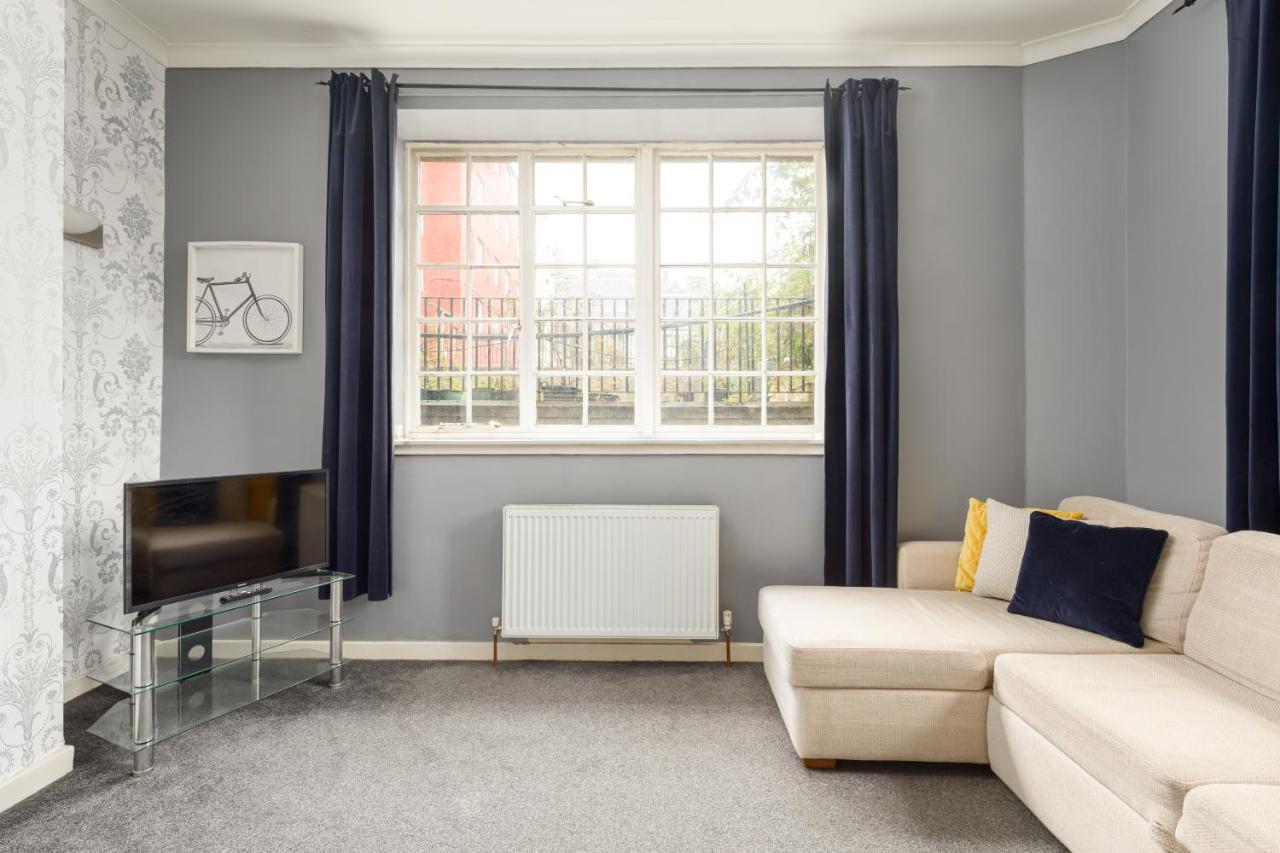 2 Bedroom Royal Mile Apartment EDI Eksteriør billede